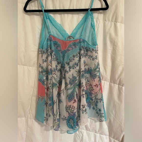 Gorgeous In Bloom nightie - Picture 4 of 4